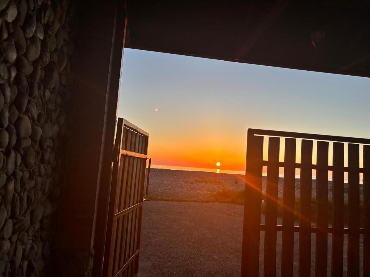 Cottages At Villa Del Mar Kvariati Exterior foto