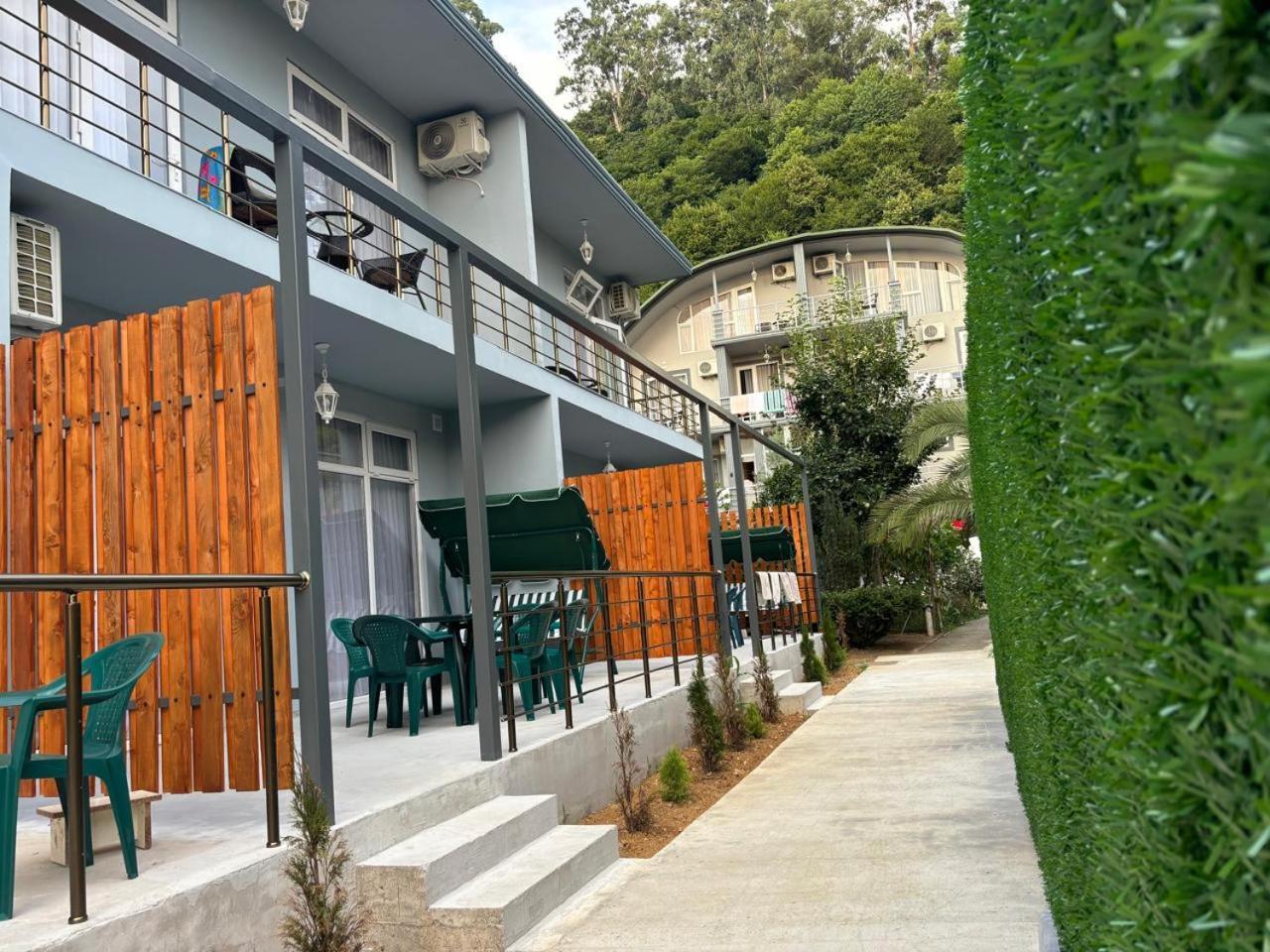 Cottages At Villa Del Mar Kvariati Exterior foto